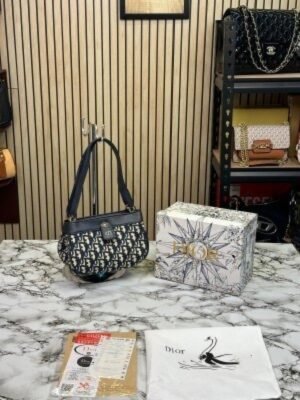 CHRISTIAN DIOR KEY OBLIQUE SMALL BAG WITH OG BOX