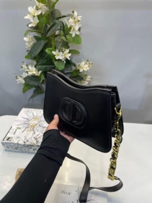 DIOR OBLIQUE SIGNATURE CROSSBODY WITH CD BRACLET CHAIN WITH OG BOX