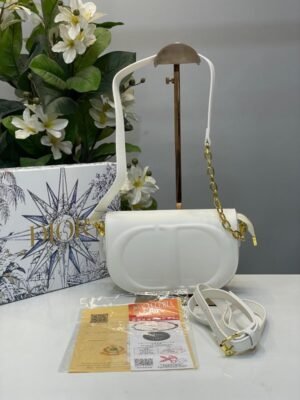 DIOR CD SIGNATURE BAG ( WHITE ) WOTH OG BOX